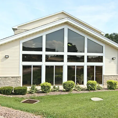 Crown Pointe Lodge; BW Signature Collection